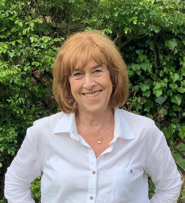 Cllr Lynn Gibbons