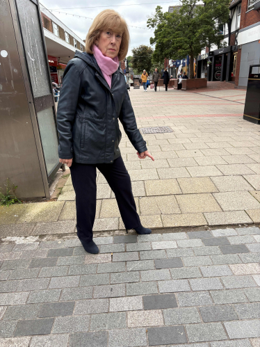 Cllr Lynn Gibbon highlighting the issue in Northwich